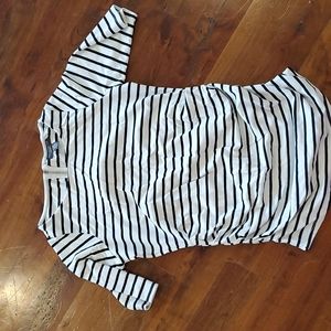 Maternity top: pea in the pod